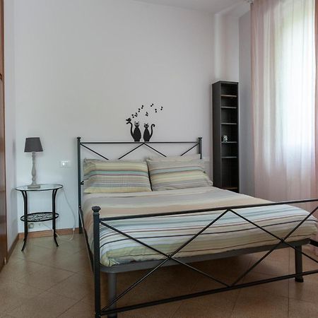 Claudia Nel Cuore Di Forte Dei Marmi Ngoại thất bức ảnh