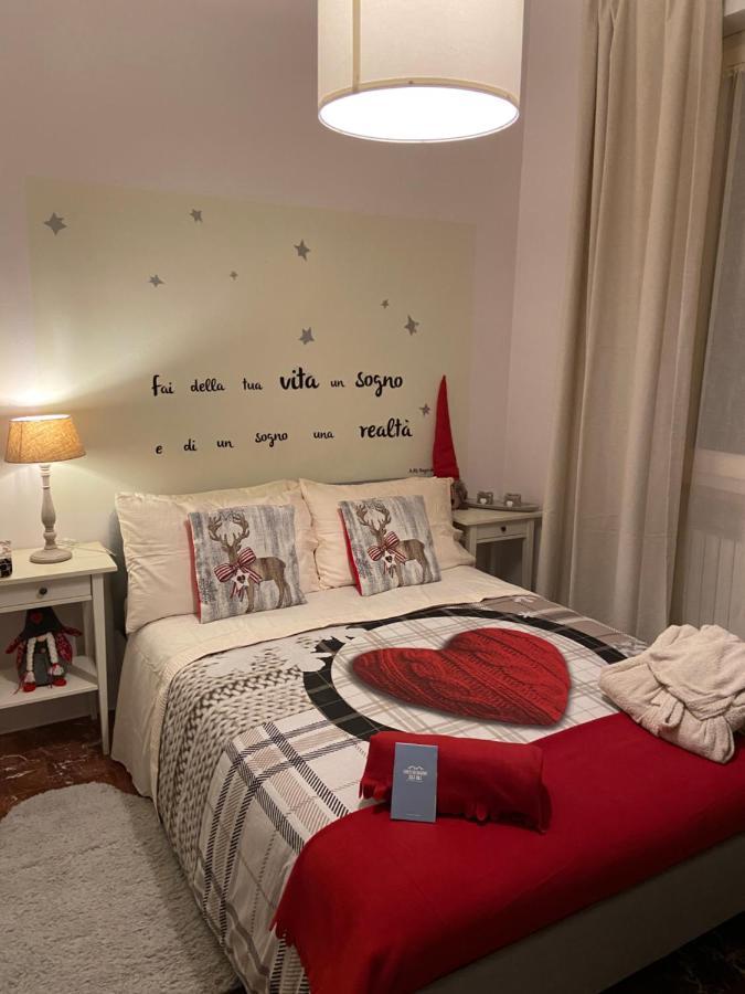 Claudia Nel Cuore Di Forte Dei Marmi Ngoại thất bức ảnh