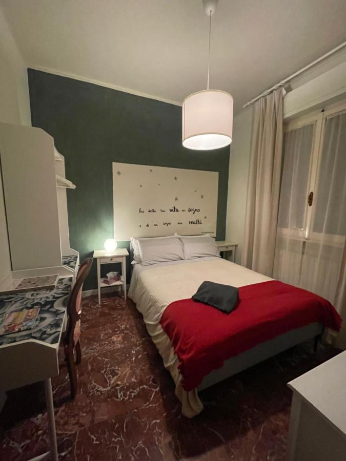 Claudia Nel Cuore Di Forte Dei Marmi Ngoại thất bức ảnh